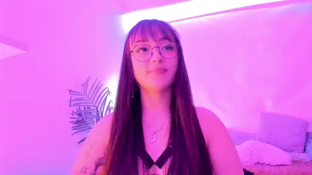 Gloomydoll online show from October 4, 4:49 pm