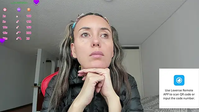 zoe jeane beker online show from March 8, 8:34 pm