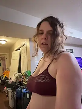 Snapshot of GhostHeartBeauty chatting on December 14, 7:25 am GhostHeartBeauty online show from December 14, 7:25 am