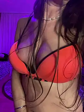 Snapshot of karrola chatting on December 17, 10:22 pm karrola online show from December 17, 10:22 pm