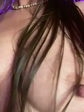 Snapshot of karrola chatting on January 30, 12:50 am karrola online show from January 30, 12:50 am