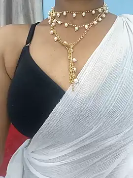 Snapshot of sexytelugu27 chatting on September 22, 4:53 pm sexytelugu27 online show from September 22, 4:53 pm