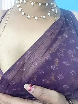 Snapshot of sexytelugu27 chatting on October 1, 6:19 am sexytelugu27 online show from October 1, 6:19 am