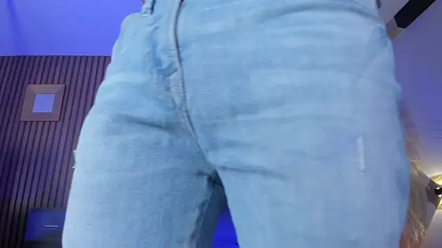 DereckCooperr online show from April 28, 10:04 pm