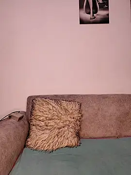 Snapshot of bebygirl143s chatting on September 28, 9:31 pm bebygirl143s online show from September 28, 9:31 pm