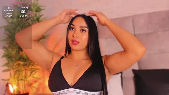 mia crawford online show from March 20, 11:38 am