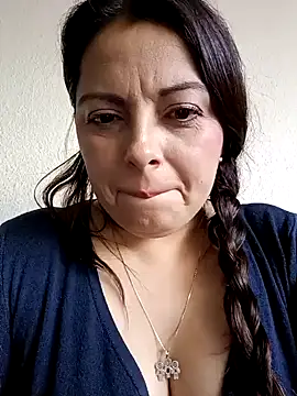 seherlatin online show from March 17, 10:06 pm