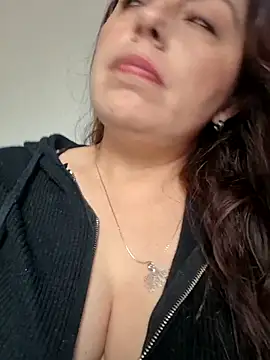 seherlatin online show from March 5, 9:00 pm