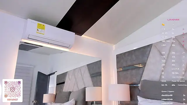 Gabbyy  online show from January 29, 4:52 pm