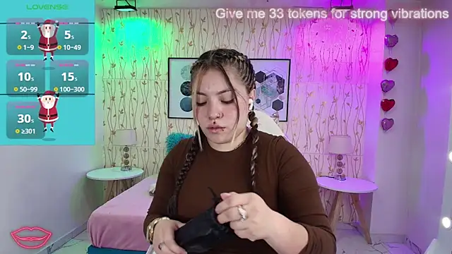 Snapshot of Isa_reel chatting on January 4, 7:44 pm Isa reel online show from January 4, 7:44 pm