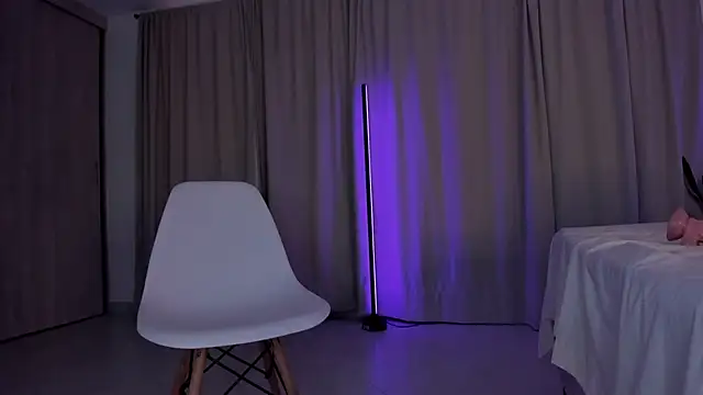 tina olsen07 online show from February 24, 9:31 pm