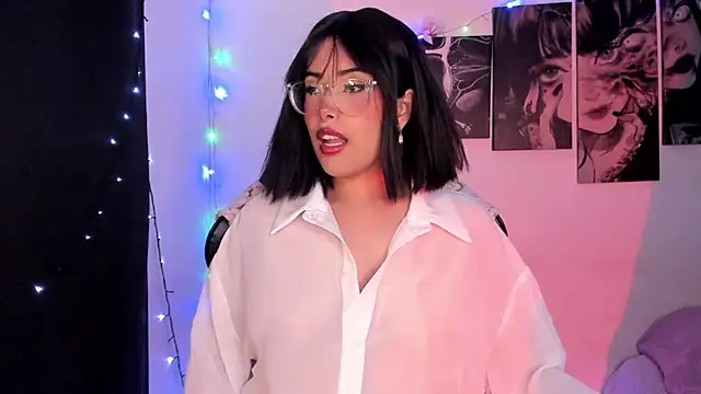 Snapshot of willow_poisson chatting on December 20, 5:20 pm willow poisson online show from December 20, 5:20 pm