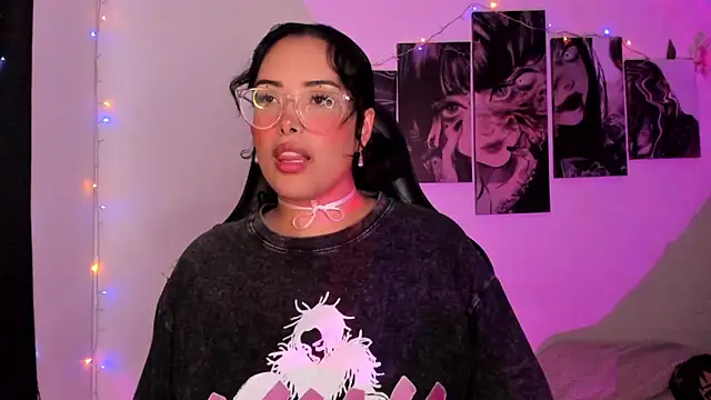 Snapshot of willow_poisson chatting on January 5, 5:27 pm willow poisson online show from January 5, 5:27 pm