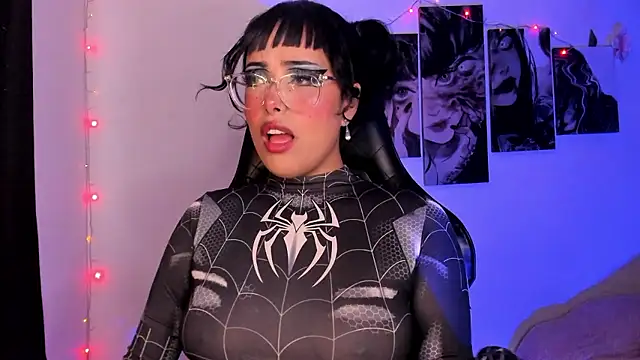 Snapshot of willow_poisson chatting on January 10, 5:15 pm willow poisson online show from January 10, 5:15 pm