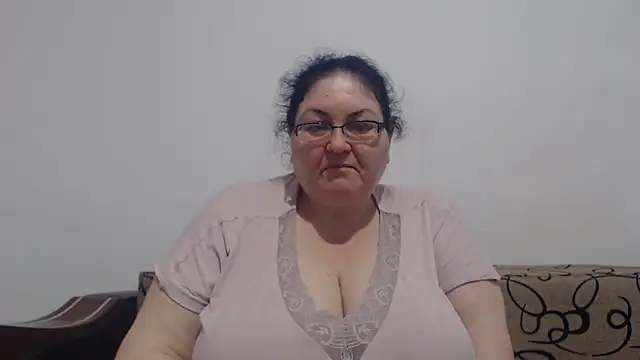 Snapshot of Nykyxo chatting on June 4, 10:43 am Nykyxo online show from June 4, 10:43 am