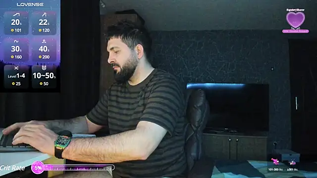 Snapshot of Eduu2322 chatting on December 18, 9:40 pm Eduu2322 online show from December 18, 9:40 pm