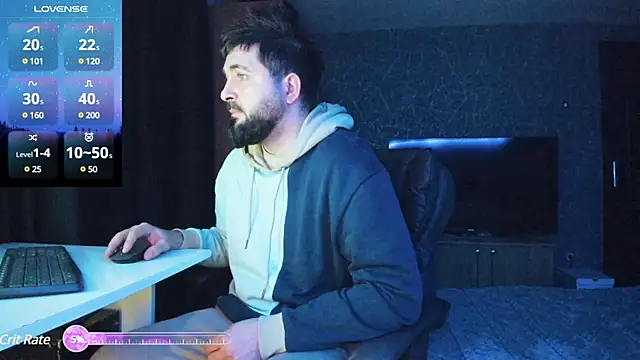 Snapshot of Eduu2322 chatting on December 30, 10:34 pm Eduu2322 online show from December 30, 10:34 pm