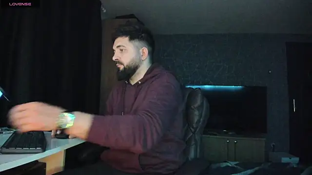 Snapshot of Eduu2322 chatting on January 17, 11:18 pm Eduu2322 online show from January 17, 11:18 pm