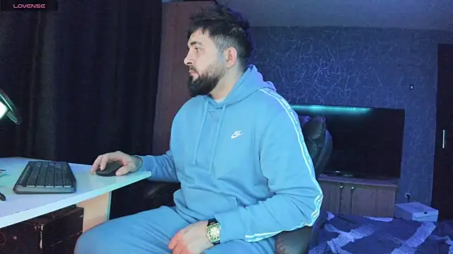 Snapshot of Eduu2322 chatting on January 26, 10:02 pm Eduu2322 online show from January 26, 10:02 pm