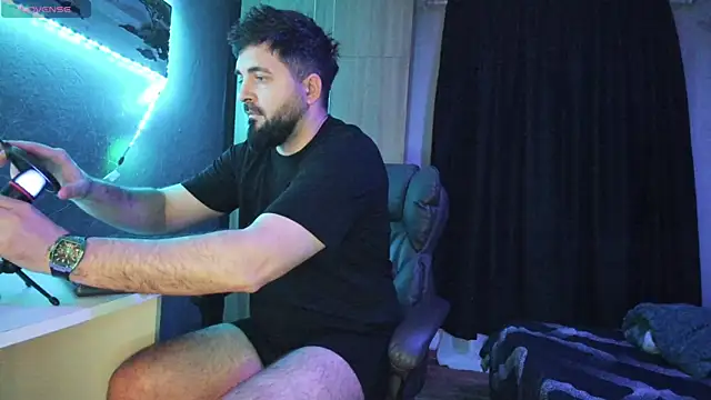 Snapshot of Eduu2322 chatting on January 28, 9:50 pm Eduu2322 online show from January 28, 9:50 pm