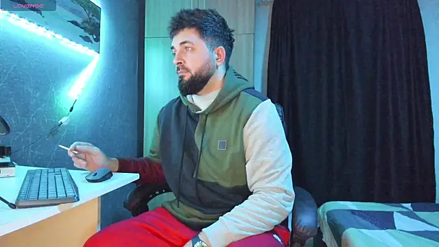 Snapshot of Eduu2322 chatting on February 1, 10:34 pm Eduu2322 online show from February 1, 10:34 pm