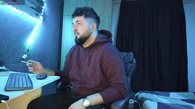 Snapshot of Eduu2322 chatting on February 14, 10:36 pm Eduu2322 online show from February 14, 10:36 pm