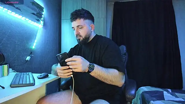 Snapshot of Eduu2322 chatting on March 6, 10:47 pm Eduu2322 online show from March 6, 10:47 pm