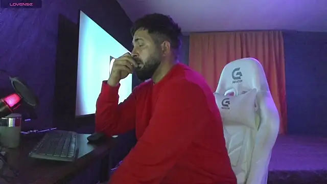 Snapshot of Eduu2322 chatting on October 2, 8:05 pm Eduu2322 online show from October 2, 8:05 pm