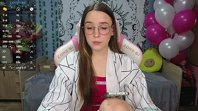 Snapshot of Sweet_frosti chatting on January 22, 2:59 am Sweet frosti online show from January 22, 2:59 am