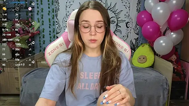 Snapshot of Sweet_frosti chatting on January 23, 2:44 am Sweet frosti online show from January 23, 2:44 am