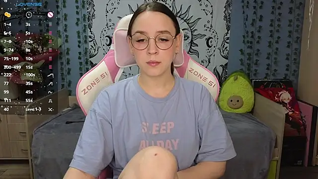 Snapshot of Sweet_frosti chatting on January 30, 3:11 am Sweet frosti online show from January 30, 3:11 am