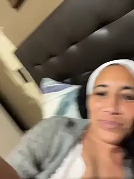 Neecy Carter online show from April 25, 7:11 pm