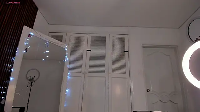 Snapshot of AdammClark1 chatting on December 13, 8:58 pm AdammClark1 online show from December 13, 8:58 pm