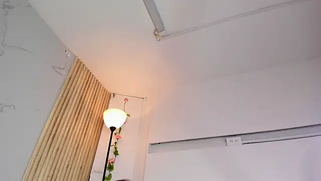 Snapshot of AdammClark1 chatting on January 10, 9:31 pm AdammClark1 online show from January 10, 9:31 pm