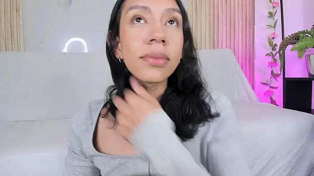 Snapshot of AdammClark1 chatting on January 28, 8:47 pm AdammClark1 online show from January 28, 8:47 pm