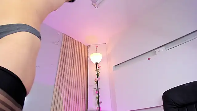 Snapshot of AdammClark1 chatting on February 13, 11:47 pm AdammClark1 online show from February 13, 11:47 pm