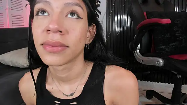 Snapshot of AdammClark1 chatting on February 23, 11:25 pm AdammClark1 online show from February 23, 11:25 pm