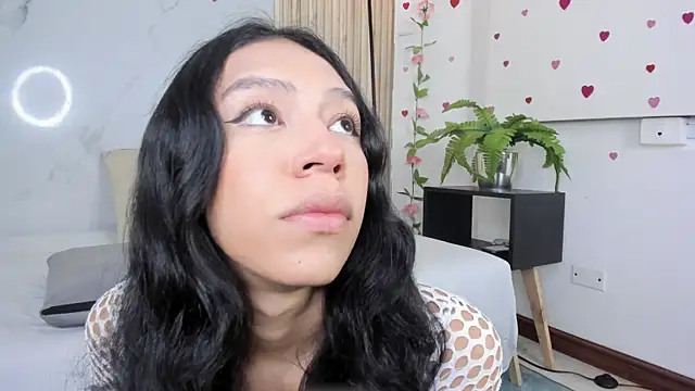 Snapshot of AdammClark1 chatting on March 18, 9:10 pm AdammClark1 online show from March 18, 9:10 pm