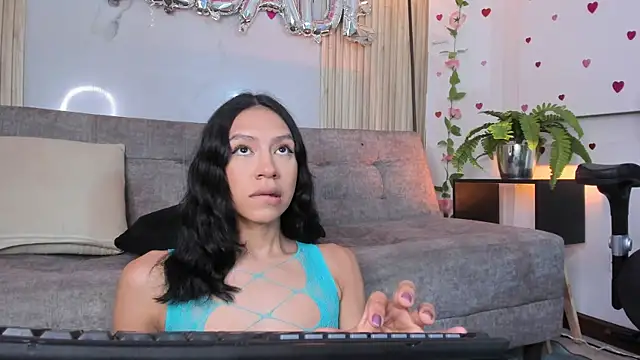 Snapshot of AdammClark1 chatting on March 21, 9:01 pm AdammClark1 online show from March 21, 9:01 pm