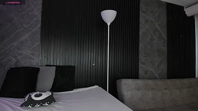 Snapshot of AdammClark1 chatting on November 6, 10:10 pm AdammClark1 online show from November 6, 10:10 pm