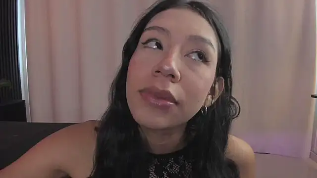 Snapshot of AdammClark1 chatting on November 18, 9:41 pm AdammClark1 online show from November 18, 9:41 pm