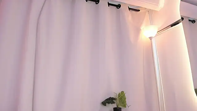 Snapshot of AdammClark1 chatting on November 28, 10:01 pm AdammClark1 online show from November 28, 10:01 pm