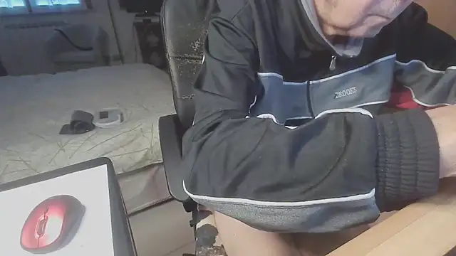 papillonhotofficial online show from September 28, 4:45 pm