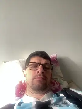 Snapshot of Juliano2289 chatting on July 24, 12:58 pm Juliano2289 online show from July 24, 12:58 pm