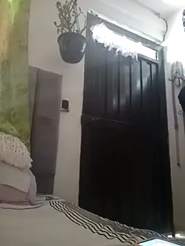 CurvySara1 online show from September 12, 9:04 pm