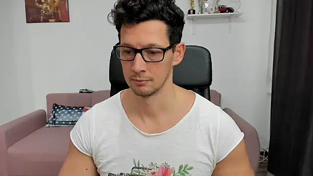 BrutusK08 online show from January 14, 9:45 am