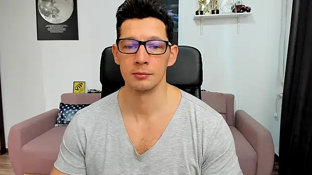 BrutusK08 online show from January 14, 7:25 am