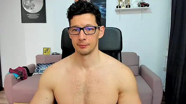 BrutusK08 online show from April 2, 5:38 am