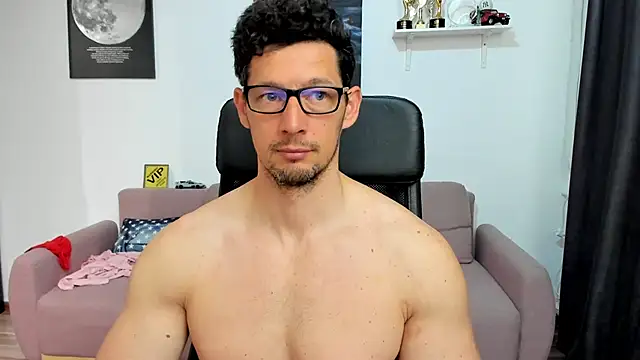 BrutusK08 online show from April 24, 7:11 am