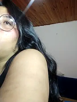 KATYGONZALEZ online show from April 17, 6:22 pm